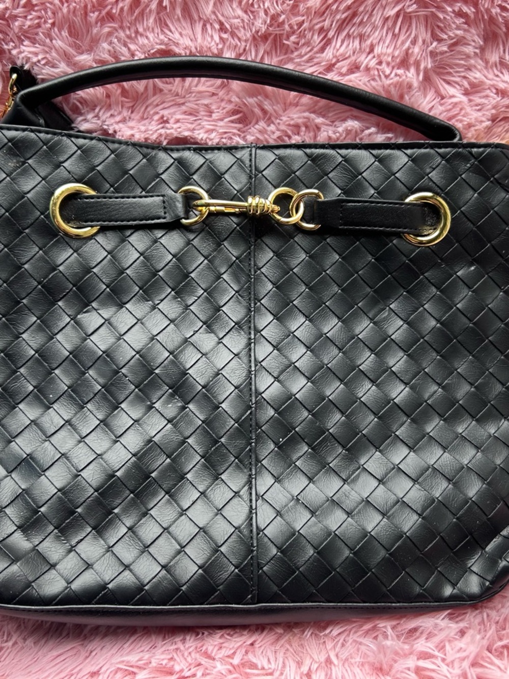 Time and Tru Black Woven Shoulder Bag with Gold Hardware